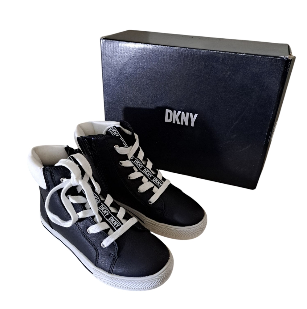 NEW DKNY HANNAH JET BLACK GIRLS SNEAKERS 13